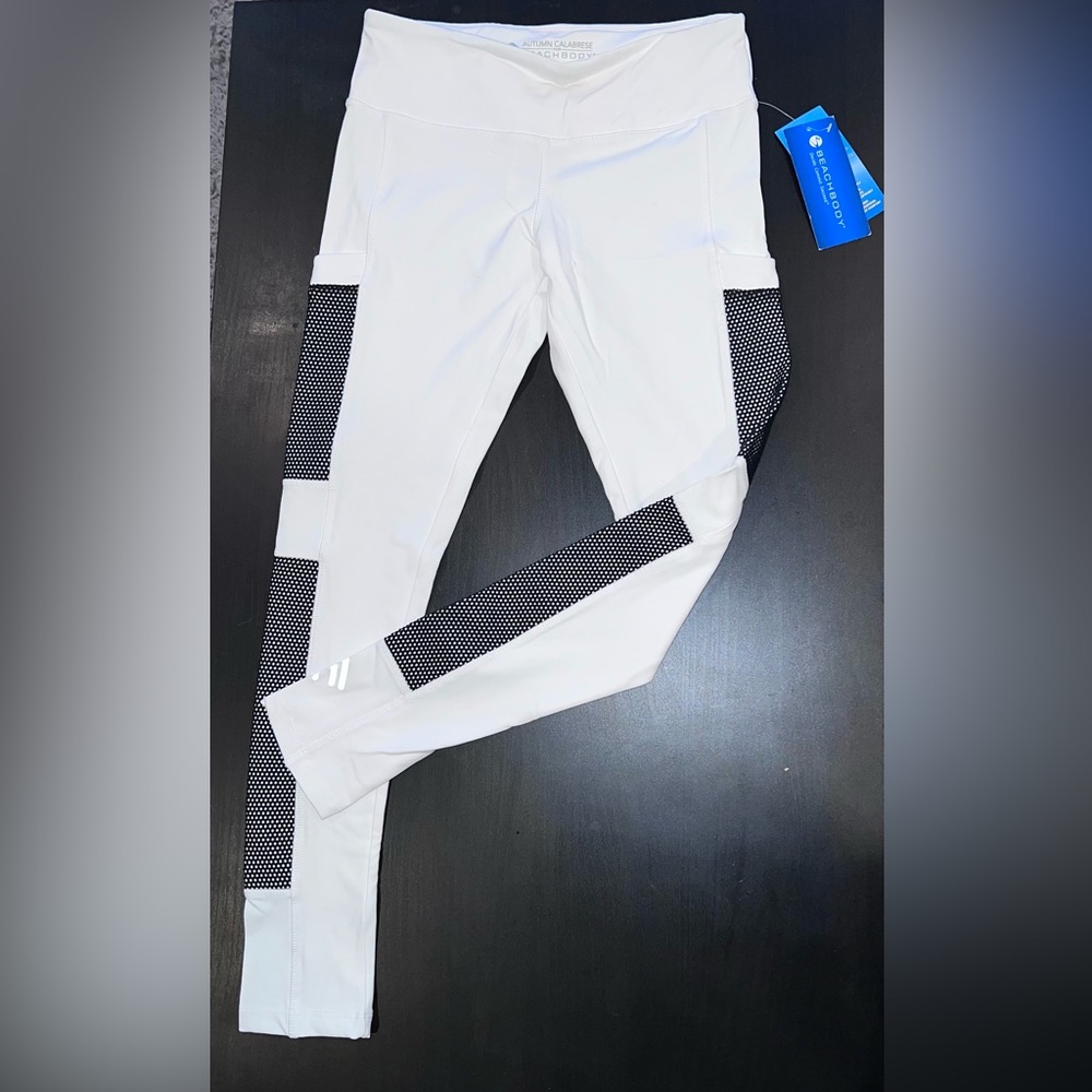 NWT Beachbody Leggings